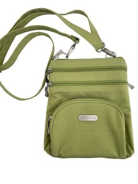 Baggallini Crossbody Bag Green Nylon Travel Cruise Every Day Card Holder